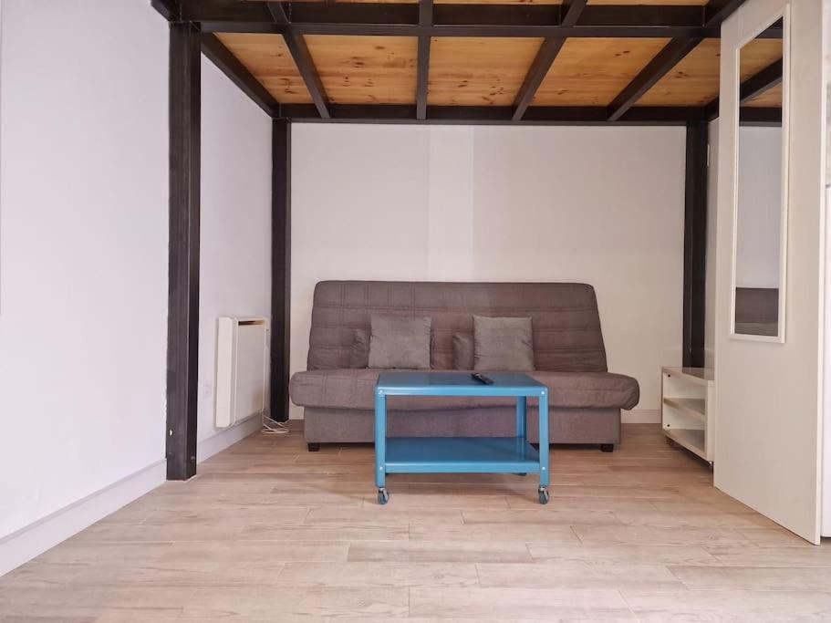 Mediodia Chica Apartamento Tipo Loft En La Latina Apartamento Madri Exterior foto