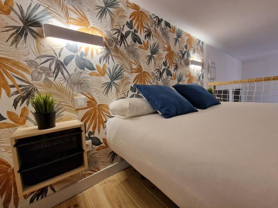 Mediodia Chica Apartamento Tipo Loft En La Latina Apartamento Madri Exterior foto